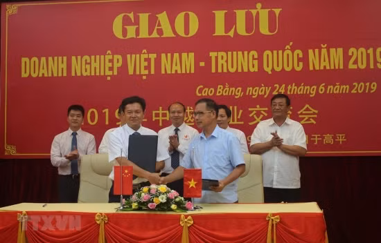 越南高平与中国百色经济区管委会第九次会晤在高平省举行 ảnh 1 越南高平与中国百色经济区管委会第九次会晤在高平省举行 ảnh 1