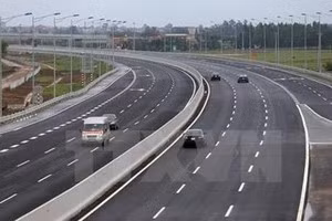 从泰国边境地区通往老挝的公路正式开通 ảnh 1