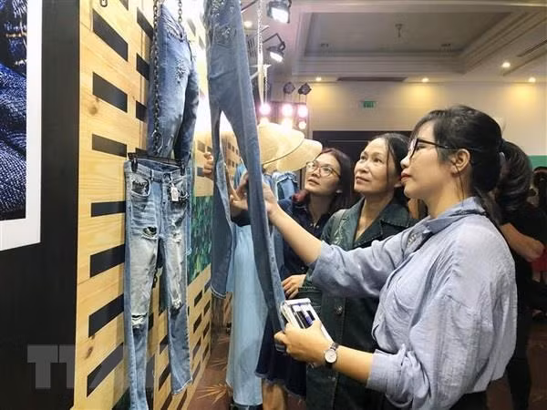 2019年第4届越南国际专业牛仔面料纺织展在胡志明市拉开序幕 ảnh 1 2019年第4届越南国际专业牛仔面料纺织展在胡志明市拉开序幕 ảnh 1
