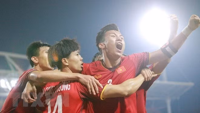 阮春福：越南国足应继续保持冷静 信心十足 为祖国争光 ảnh 1