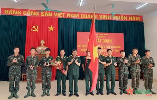 参加2022年国际军事比赛的军事地形参赛队正式出征 ảnh 2