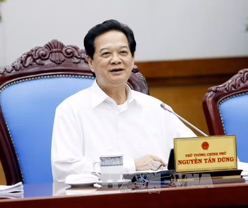 阮晋勇总理：采取有力措施 努力完成所提出的目标 ảnh 1