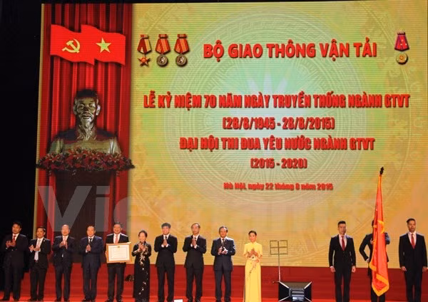 越南交通运输部荣获一级独立勋章 ảnh 1