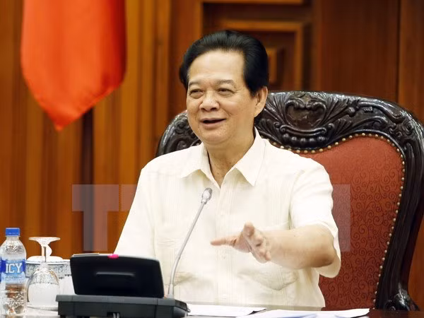 阮晋勇总理：密切跟踪市场动态保障宏观经济平稳运行 ảnh 1