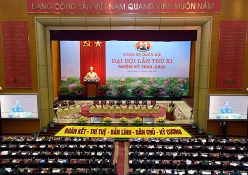 📝时评：典范 领先 创建新气势 创造新成功 ảnh 1