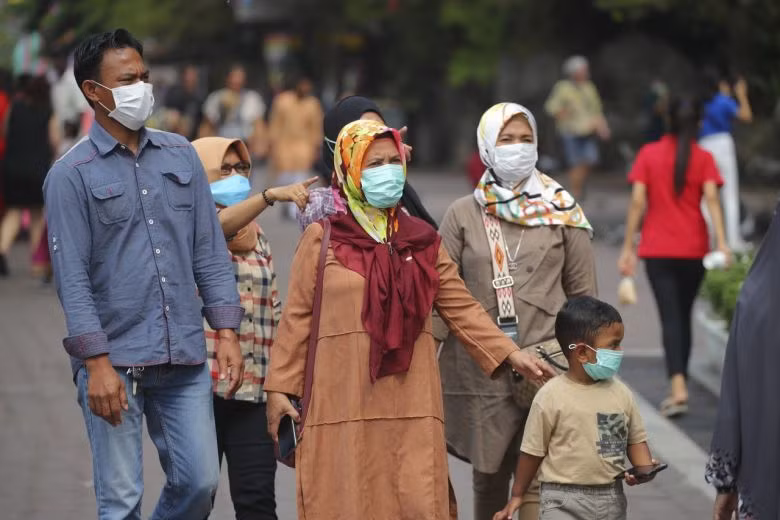 新冠肺炎疫情：马来西亚单日新增确诊创三个月来新高 ảnh 1