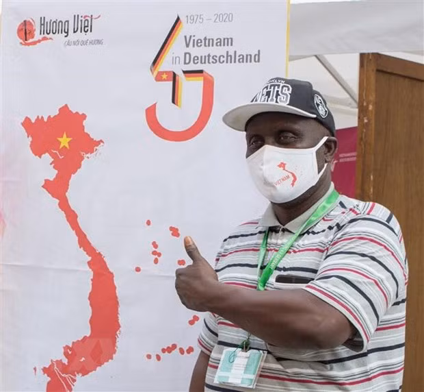 越南在德国南部推介越南风土人情 ảnh 2