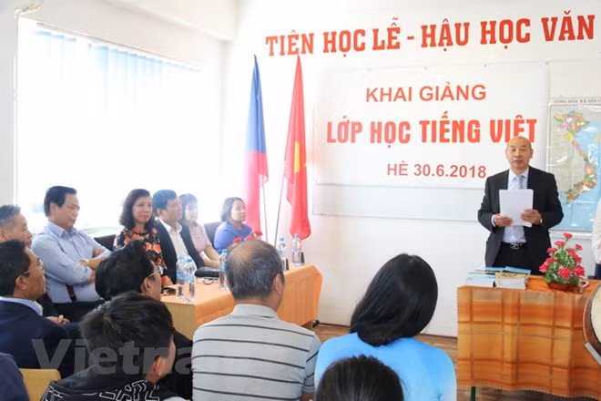 越南语暑假培训班在捷克开班 ảnh 1