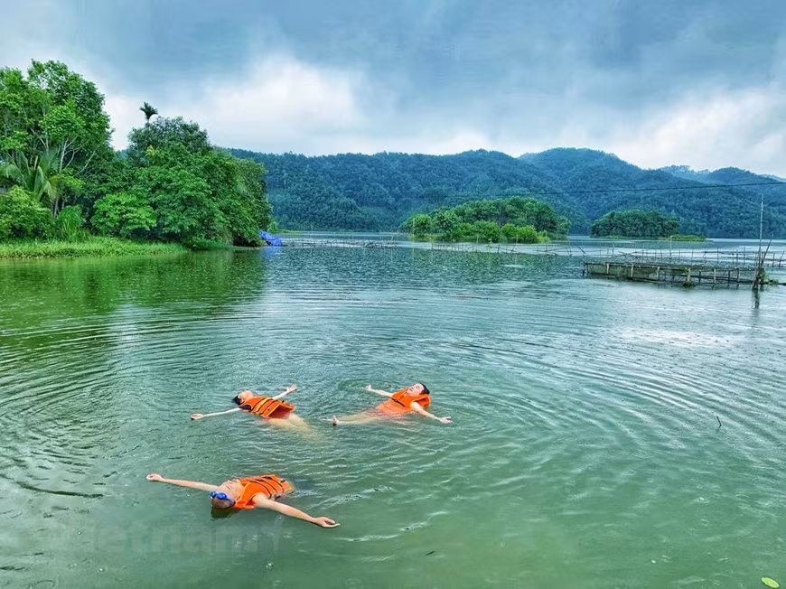 组图：在富寿省的云会泻湖游玩 ảnh 7