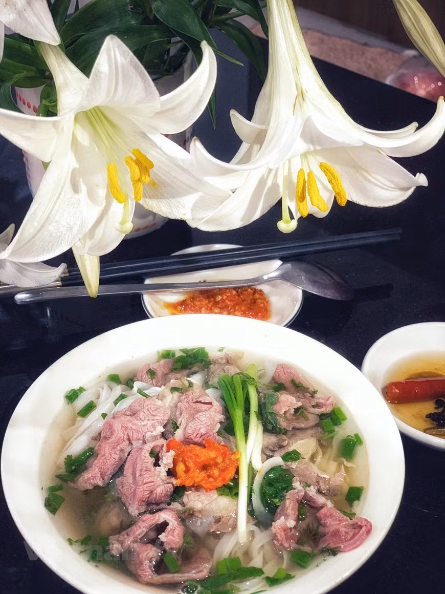 组图：牛肉粉是赴越南的外国游客值得一试的美食 ảnh 11