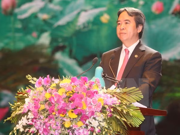 阮文平同志担任越共中央经济部部长 ảnh 1