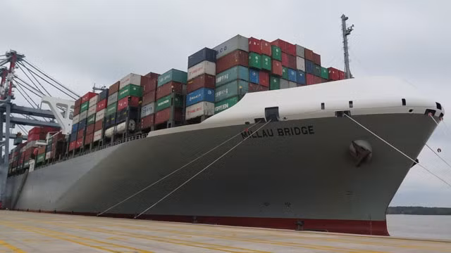 超大型集装箱船米洛桥轮成功靠泊越南盖梅港CMIT码头 ảnh 1 超大型集装箱船米洛桥轮成功靠泊越南盖梅港CMIT码头 ảnh 1