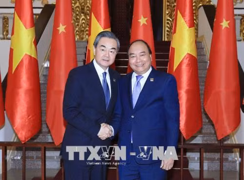 越南政府总理阮春福会见中国外交部长王毅 ảnh 1