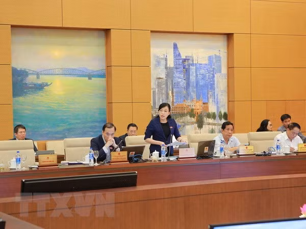 国会常委会第二十三次会议:进一步澄清获特赦条件 ảnh 1 国会常委会第二十三次会议:进一步澄清获特赦条件 ảnh 1