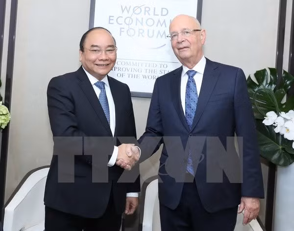 越南政府总理阮春福出席WEF会议系列活动报道 ảnh 2