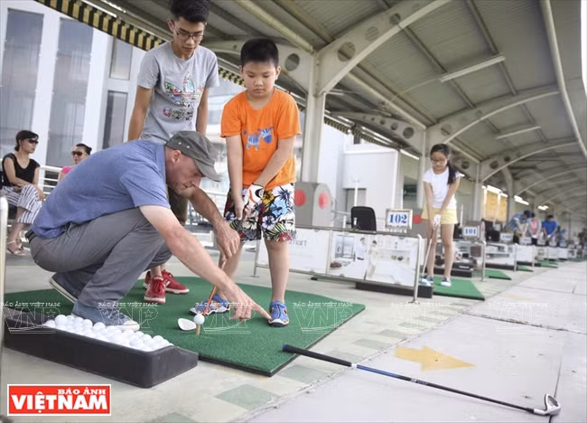 越南高尔夫球员的“苗圃” ảnh 2