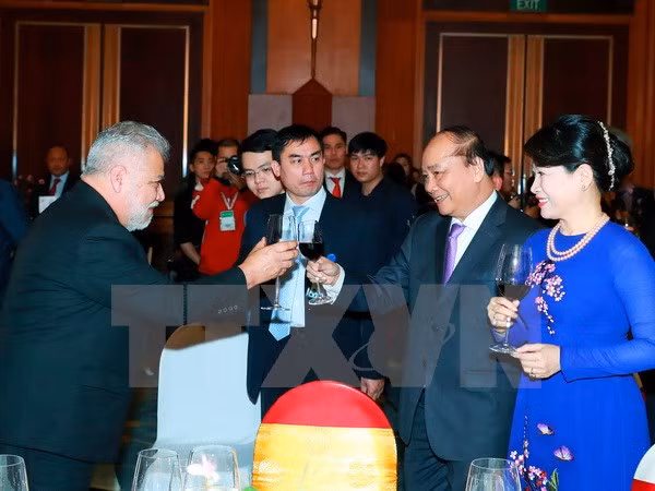 阮春福总理主持各国驻越使节迎春招待会 ảnh 1 阮春福总理主持各国驻越使节迎春招待会 ảnh 1
