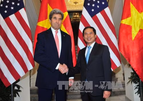 美国国务卿约翰·克里正式访问越南 ảnh 1