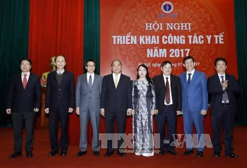 阮春福总理：卫生机构需将病人满意度视为其最重要目标 ảnh 2