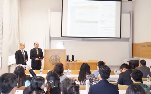 第5次旅捷越南大学生科学研究研讨会在捷克举行 ảnh 1