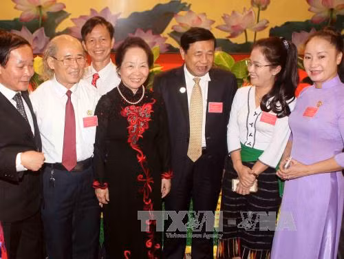 越南国家副主席阮氏缘出席宜安省爱国竞赛大会 ảnh 2