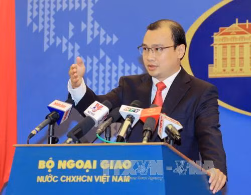 黎海平发言人：越南对长沙和黄沙群岛拥有无可争辩的主权 ảnh 1