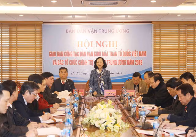 2018年越南祖国阵线和政治社会组织民运工作会议在河内召开 ảnh 1 2018年越南祖国阵线和政治社会组织民运工作会议在河内召开 ảnh 1