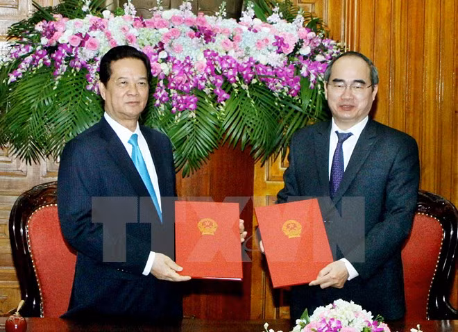 越南政府总理阮晋勇：越南祖国阵线须同政府协调联动 履行好经济社会发展任务 ảnh 1