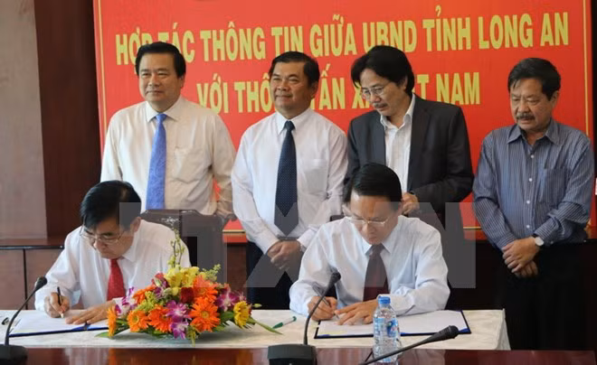越通社与隆安省加强通信合作 ảnh 1