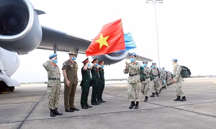 越南军事外交：令人印象深刻的发展 ảnh 1