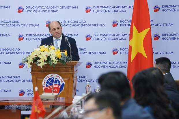 英国对越南国际地位不断提高给予高度评价 ảnh 1 英国对越南国际地位不断提高给予高度评价 ảnh 1