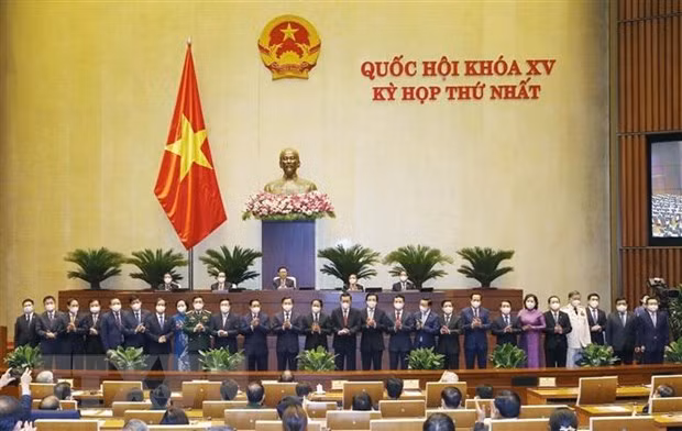 越南第十五届国会第一次会议：批准任命18位部长和4名政府成员 ảnh 1