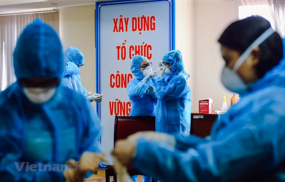 “温暖的瞬间”摄影展线上举行 ảnh 1