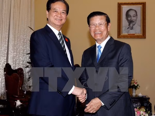 越南政府总理阮晋勇会见老挝政府副总理宋沙瓦•凌沙瓦 ảnh 1