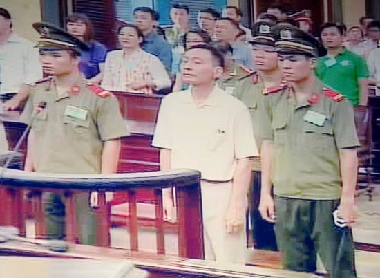 阮廷玉以煽动宣传反对国家罪被判四年监禁 ảnh 1 阮廷玉以煽动宣传反对国家罪被判四年监禁 ảnh 1