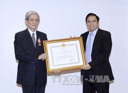 原越通社社长胡进毅荣获一级独立勋章 ảnh 1