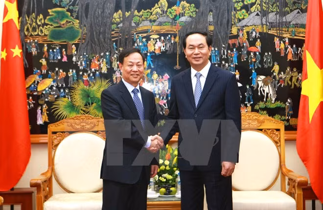 越南公安部长陈大光大将会见中国公安部副部长孟庆丰一行 ảnh 1 越南公安部长陈大光大将会见中国公安部副部长孟庆丰一行 ảnh 1