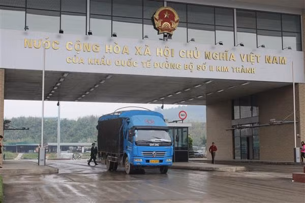 越南580吨农产品通过老街口岸向中国出口 ảnh 1