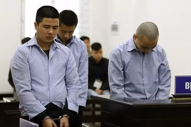 3名中国男子在越南劫杀出租车司机被判死刑 ảnh 1 3名中国男子在越南劫杀出租车司机被判死刑 ảnh 1