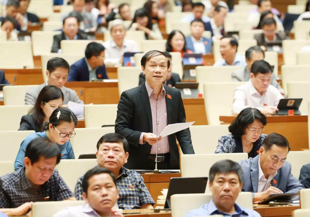 第十四届国会第10次会议:助推国内大型经济集团成为供应链与价值链中的支撑 ảnh 2 第十四届国会第10次会议:助推国内大型经济集团成为供应链与价值链中的支撑 ảnh 2