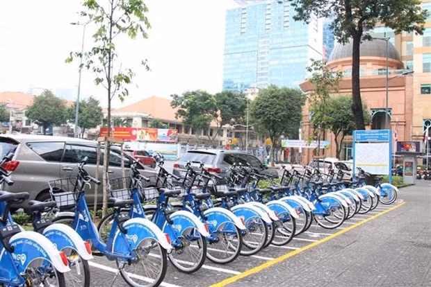 承天顺化省顺化市120辆共享单车投入使用 ảnh 1