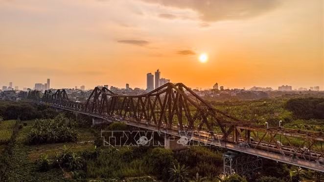 越南尽快修复龙边桥损坏之处 ảnh 1