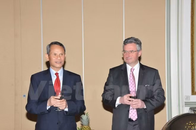 欧洲议会爱越友好议员小组举行多项活动 进一步加强与越南的合作关系 ảnh 1