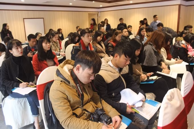 公民信息获取权与新闻自由权学术研讨会在河内举行 ảnh 1