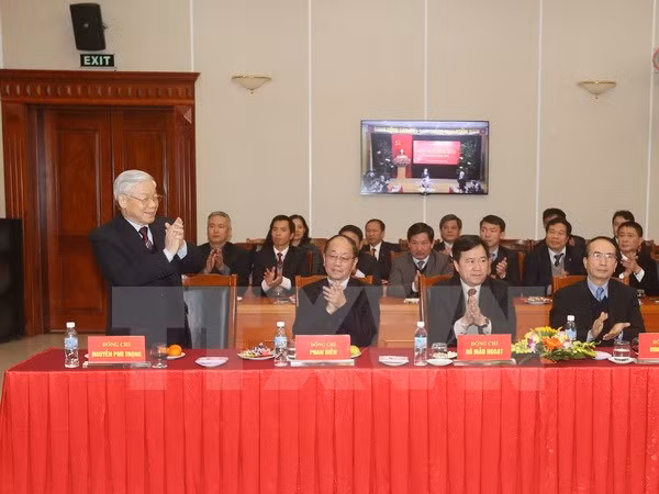 越共中央总书记阮富仲:党中央办公厅干部职员应发挥好参谋助手作用 ảnh 1 越共中央总书记阮富仲:党中央办公厅干部职员应发挥好参谋助手作用 ảnh 1