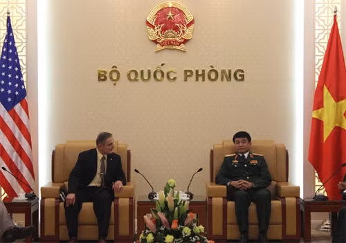 武文俊上将接见美国陆军高级战略领导研究计划学员代表团 ảnh 1 武文俊上将接见美国陆军高级战略领导研究计划学员代表团 ảnh 1