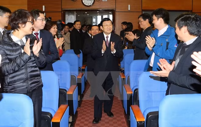 越南国家主席张晋创向越南国家油气集团干部职工拜年 ảnh 1