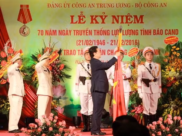 越南人民公安情报力量继续发扬70年发展历程的辉煌传统 ảnh 1