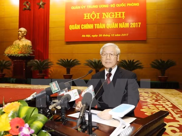 阮富仲总书记：增强国防实力 实现政治稳定、经济繁荣、国防强大目标 ảnh 1