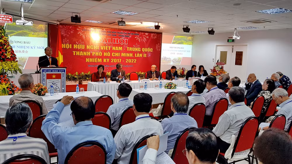 胡志明市越中友好协会第二次大会举行 ảnh 2 胡志明市越中友好协会第二次大会举行 ảnh 2